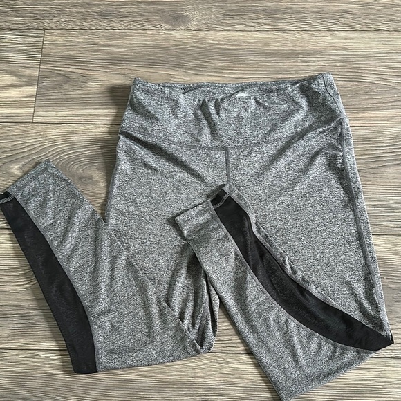 Pro Player Gray and Black Leggings for Active Comfort - Picture 1 of 6